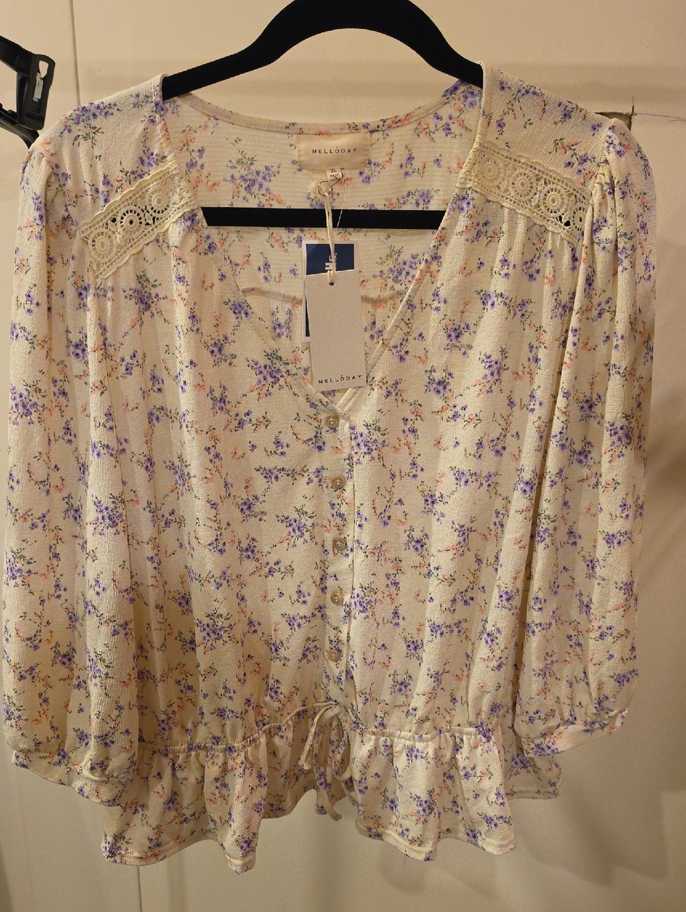 MELLODAY Cream Blouse with Purple Floral Print